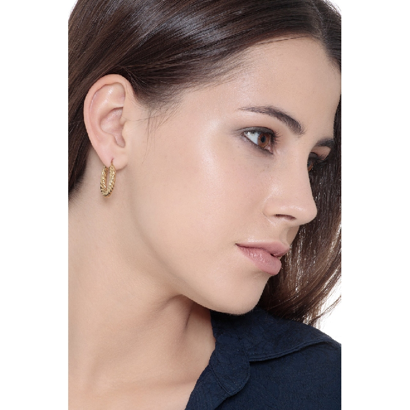 Boucles d’oreilles créoles torchon en or jaune 18k 1.5 cm
