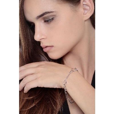 Bracelet en or blanc 18k avec maillons ovales