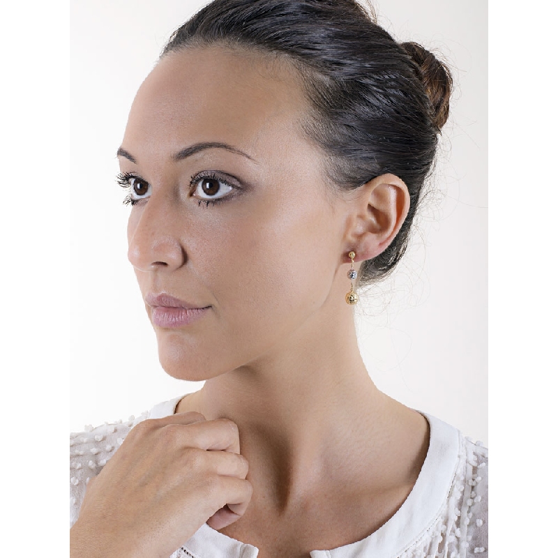 Boucles d’oreilles en or blanc et jaune 18k avec pendentifs diamantés