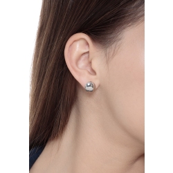 Boucles d'oreilles à bouton en or blanc 18k 2