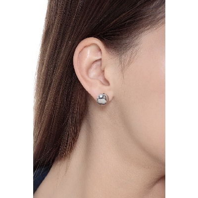 Boucles d'oreilles à bouton en or blanc 18k