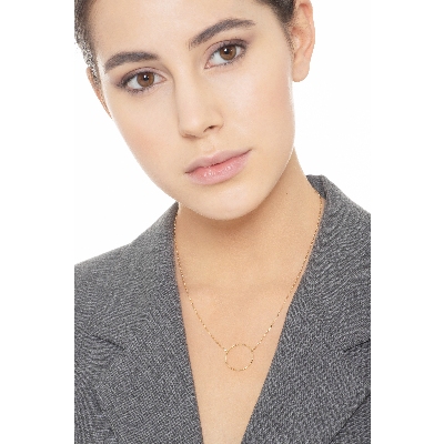 Collier en or jaune 18k avec pendentif en cercle