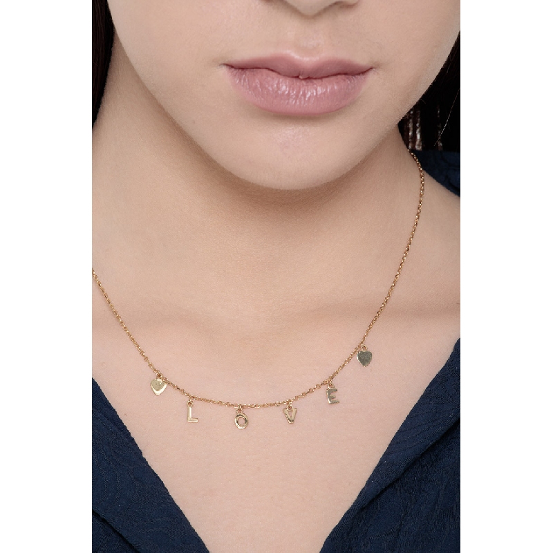 Collier en or jaune 18k avec deux petits cœurs et inscription LOVE Collier en or jaune 18k avec deux petits cœurs et inscription LOVE