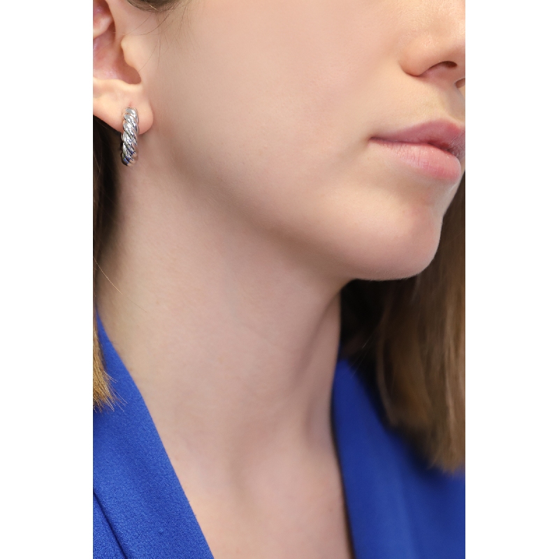 Créoles torsadées en or blanc 18 carats