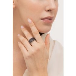 Bague bande en or blanc 18k avec diamants noirs 2