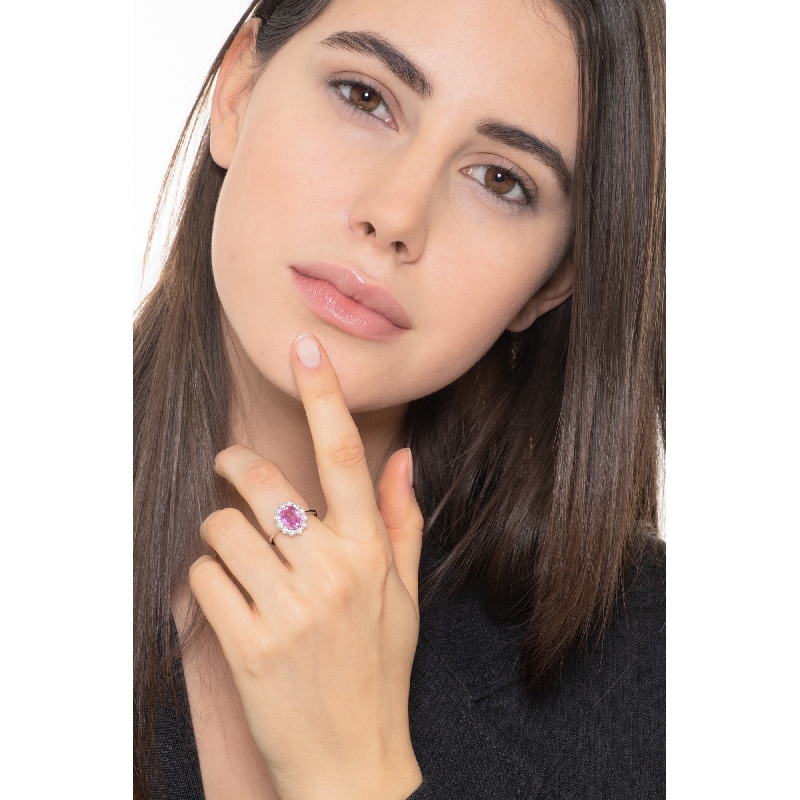 Bague halo en or blanc 18k avec saphir rose et diamants