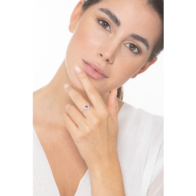 Bague halo en or blanc 18k avec améthyste et diamants