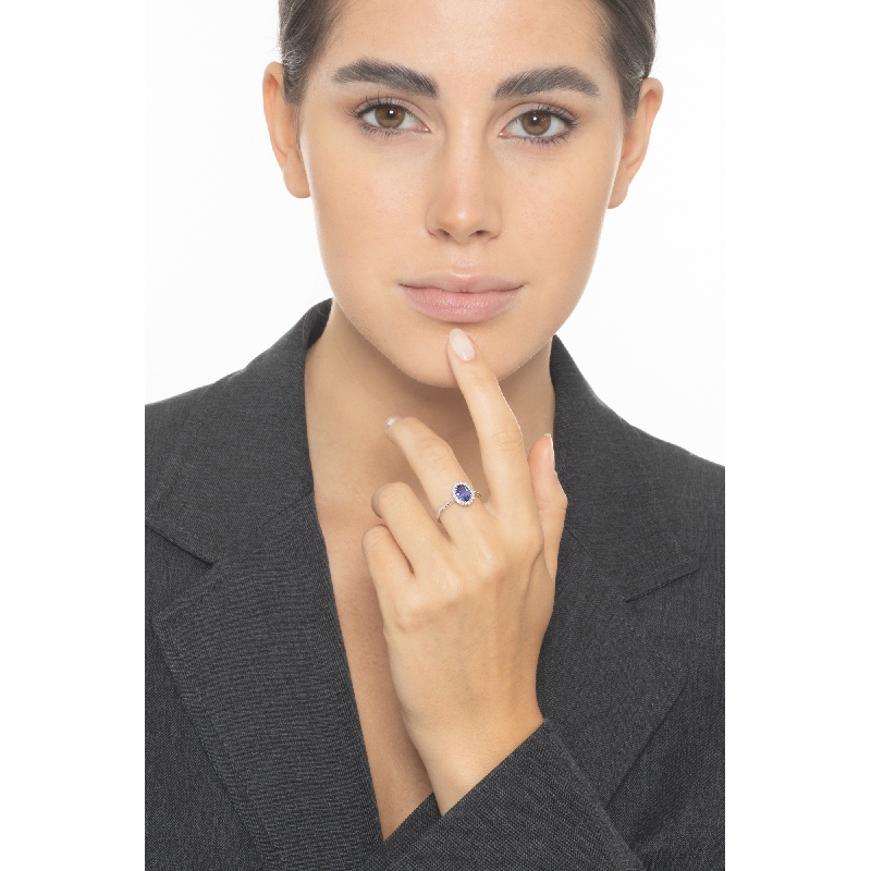 Bague en or blanc 18k avec tanzanite et diamants