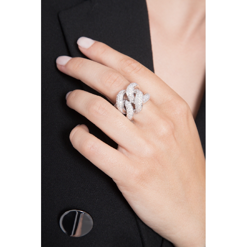 Bague nœud Groumette en or blanc 18 carats avec des diamants Bague nœud Groumette en or blanc 18 carats avec des diamants