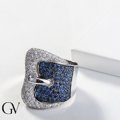 Bague en Or Blanc 18k avec diamants et saphirs bleus