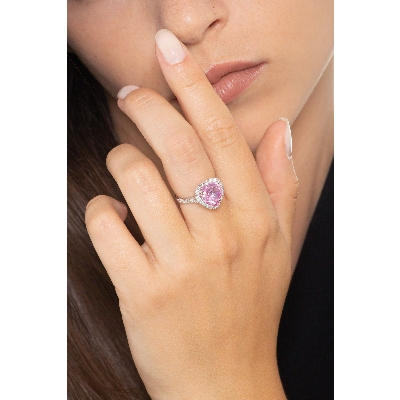 Bague avec saphir rose coeur et diamants or 750