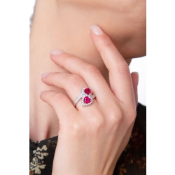 Bague contrarié en or blanc avec rubis cœur et diamants 2