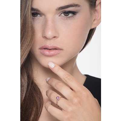 Bague femme en or blanc 18k en forme de fleur