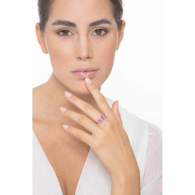 Bague Or Blanc 18k avec trois saphirs roses et six diamants