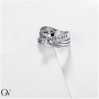 Bague bande croisée Or Blanc 18k avec diamant central 0,25 ct