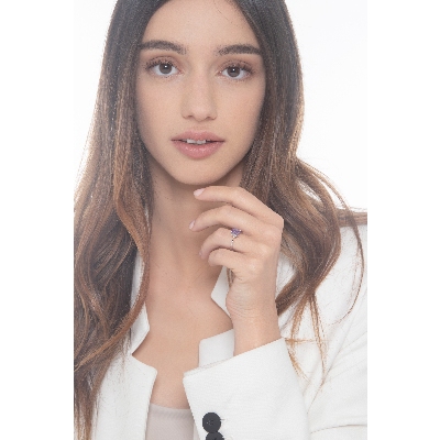 Bague en or blanc 18 carats avec 3 diamants et améthyste 