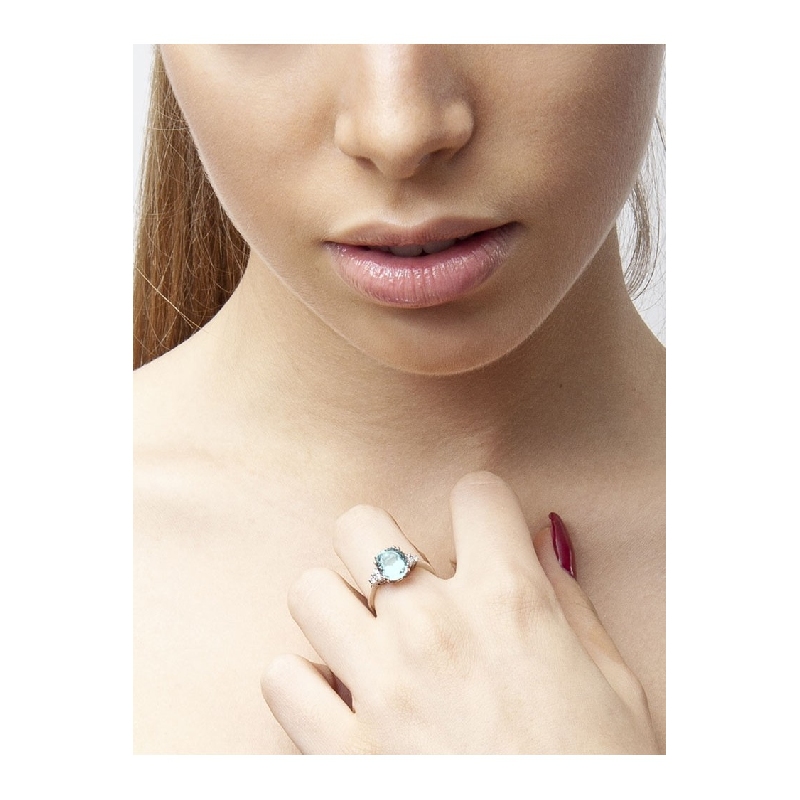 Bague en Or Blanc 18k avec Aigue-marine centrale et diamants