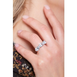 Bague en or blanc 18 carats avec des diamants et des aigue-marines 2
