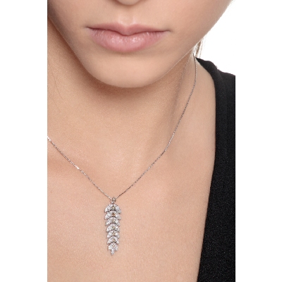 Collier en Or Blanc 18k avec Pendentif Plume en Diamants Blancs et Bruns