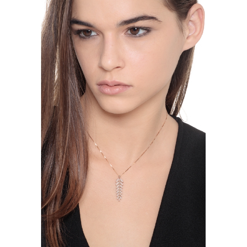 Collier en Or Rose 18k avec Pendentif Plume et Diamants