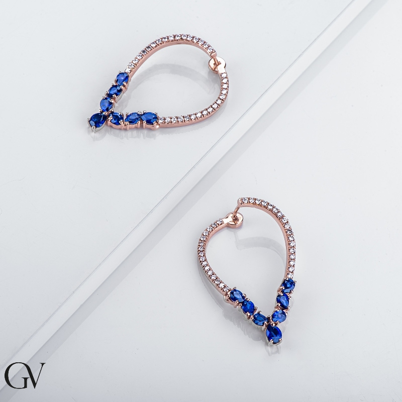 Boucles d'oreilles ovales or rose 18k avec saphirs bleus et diamants
