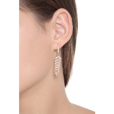 Boucles d’oreilles pendantes plume en or rose 18k avec diamants