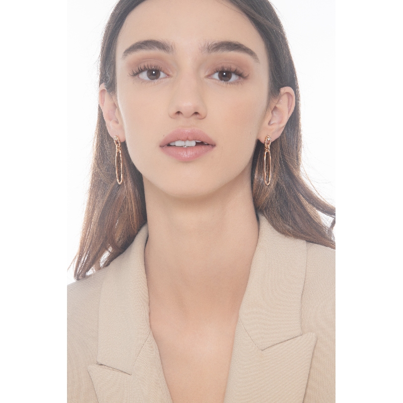 Boucles d’oreilles en or rose 18k avec pendentifs ovales et diamants