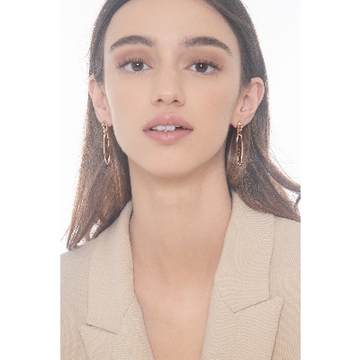 Boucles d’oreilles en or rose 18k avec pendentifs ovales et diamants