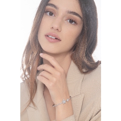 Bracelet or blanc 18k avec étoiles en diamants