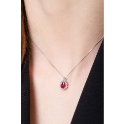 Collier élégant en or blanc serti d'un rubis et de diamants 2
