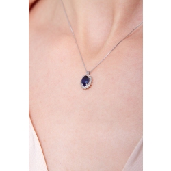 Collier pendentif saphir entourage diamants 2