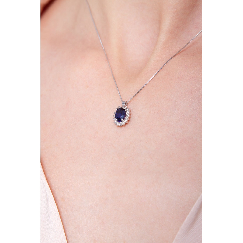 Collier pendentif saphir entourage diamants Collier pendentif saphir entourage diamants