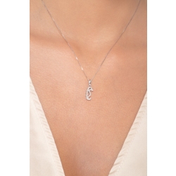 Collier avec pendentif hippocampe en or blanc 18k et diamants 2