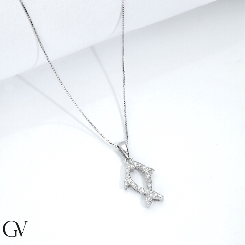 Collier en or blanc 18 carats avec poisson de diamants Collier en or blanc 18 carats avec poisson de diamants