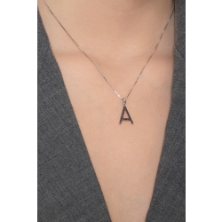 Pendentif lettre A collier or blanc et diamants noir 2