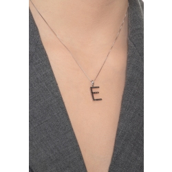 Collier lettre E or blanc et diamants noir 2
