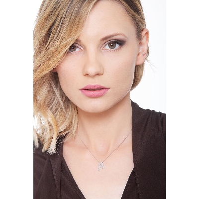 Collier avec lettre  A en or blanc et diamants