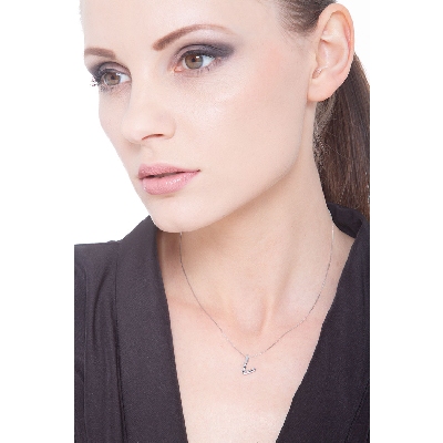 Collier en or blanc 18k lettre L et diamant