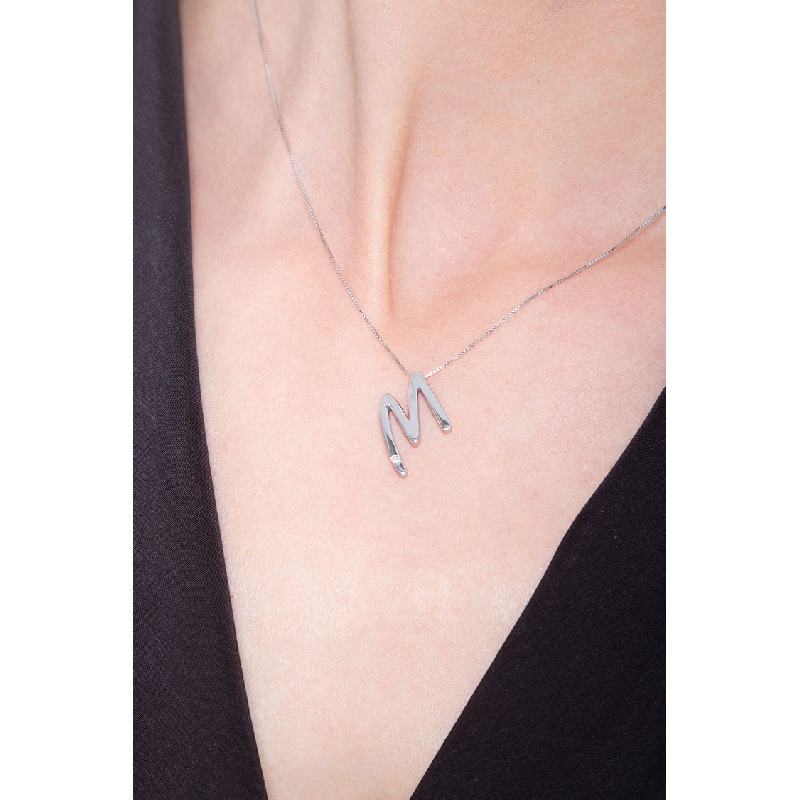 Collier or blanc 18k lettre M diamant