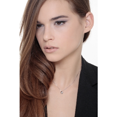 Collier goutte en or blanc 18k et diamant 