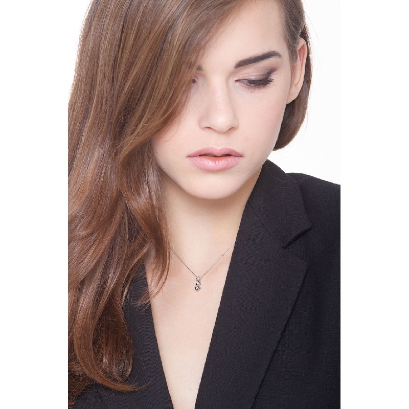 Collier or blanc 18k pendentif trilogy diamants