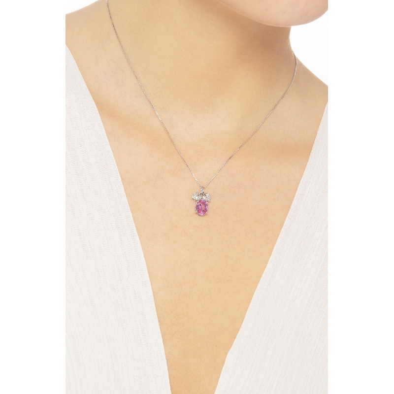 Collier femme en or blanc 18k avec pendentif saphir rose et diamants