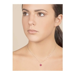 Collier en or blanc 18 carats avec rubis taillé à cœur et diamant 2