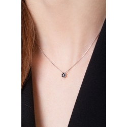 Collier avec pendentif fleur en or blanc 18k et diamants 2