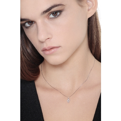 Collier pendentif garçon en or blanc 750 avec diamant