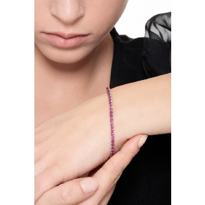 Bracelet Tennis en or blanc 18 carats avec rubis