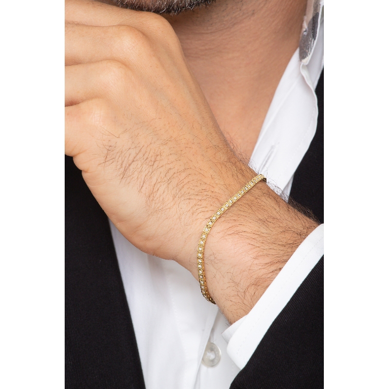 Bracelet carré en or jaune 18k serti de diamants Bracelet carré en or jaune 18k serti de diamants