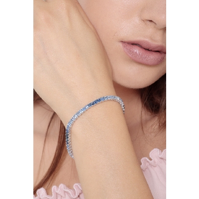 Bracelet Rivière en or blanc 18 ct avec saphirs bleus dégradés 