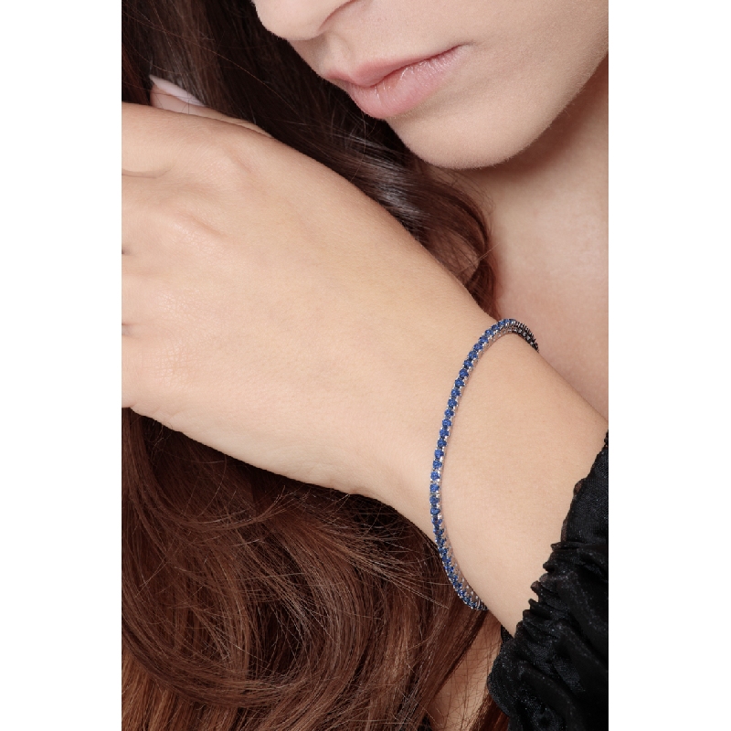 Bracelet Tennis or blanc 18k avec saphirs bleus 3.96 ct