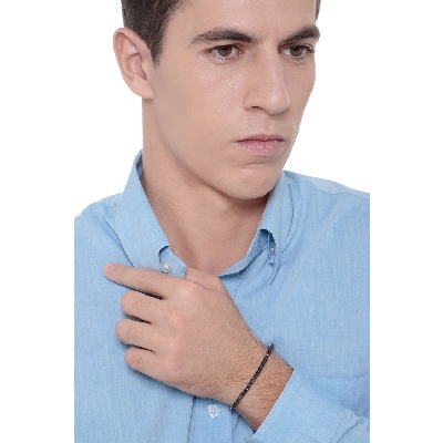 Bracelet tennis en or blanc 18k avec diamants noirs